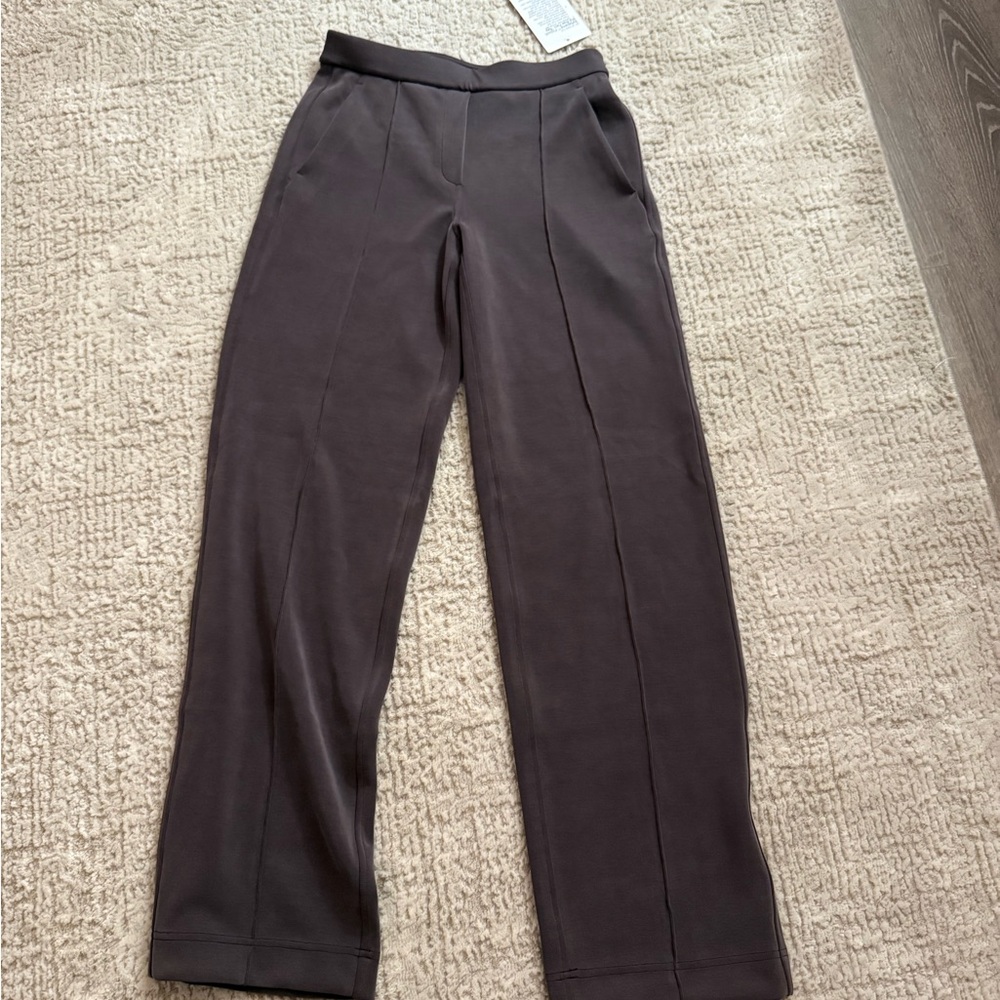 Lululemon softstreme pintuck midrise pant